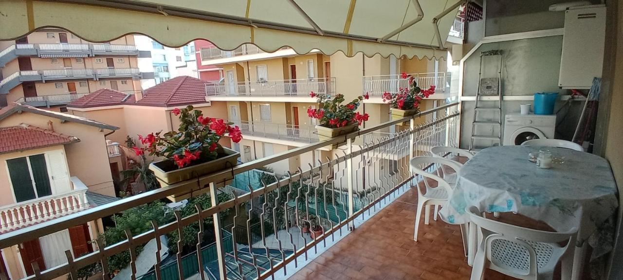 Appartamento Giusy Ventimiglia Eksteriør bilde